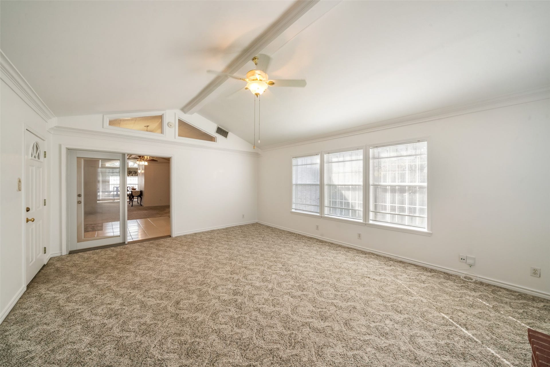 7835 Royalwood Drive, Houston, TX 77049 7835 Royalwood Drive, Houston, TX 77049
