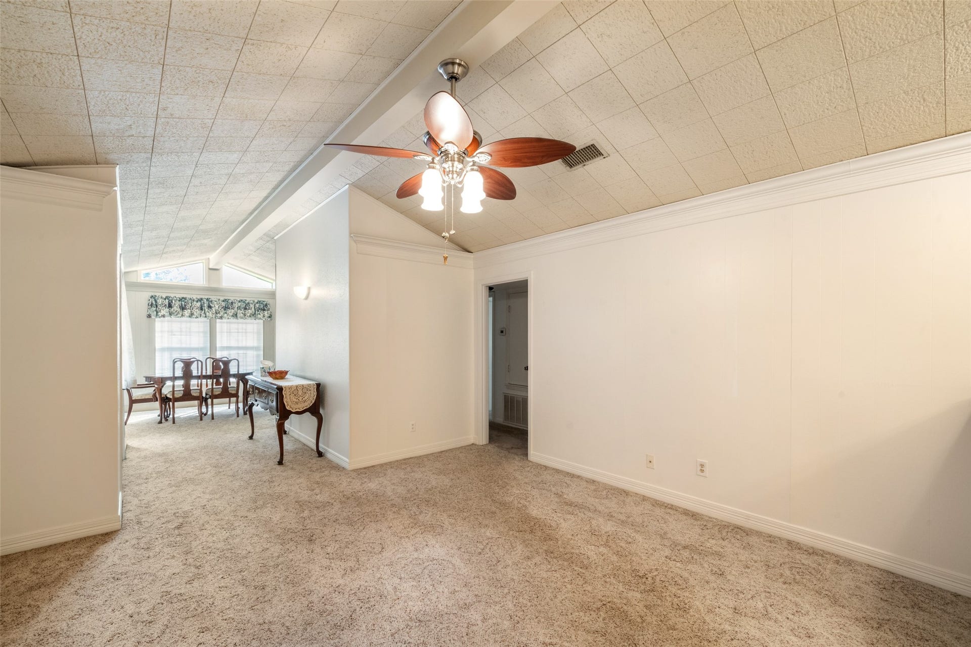 7835 Royalwood Drive, Houston, TX 77049 7835 Royalwood Drive, Houston, TX 77049