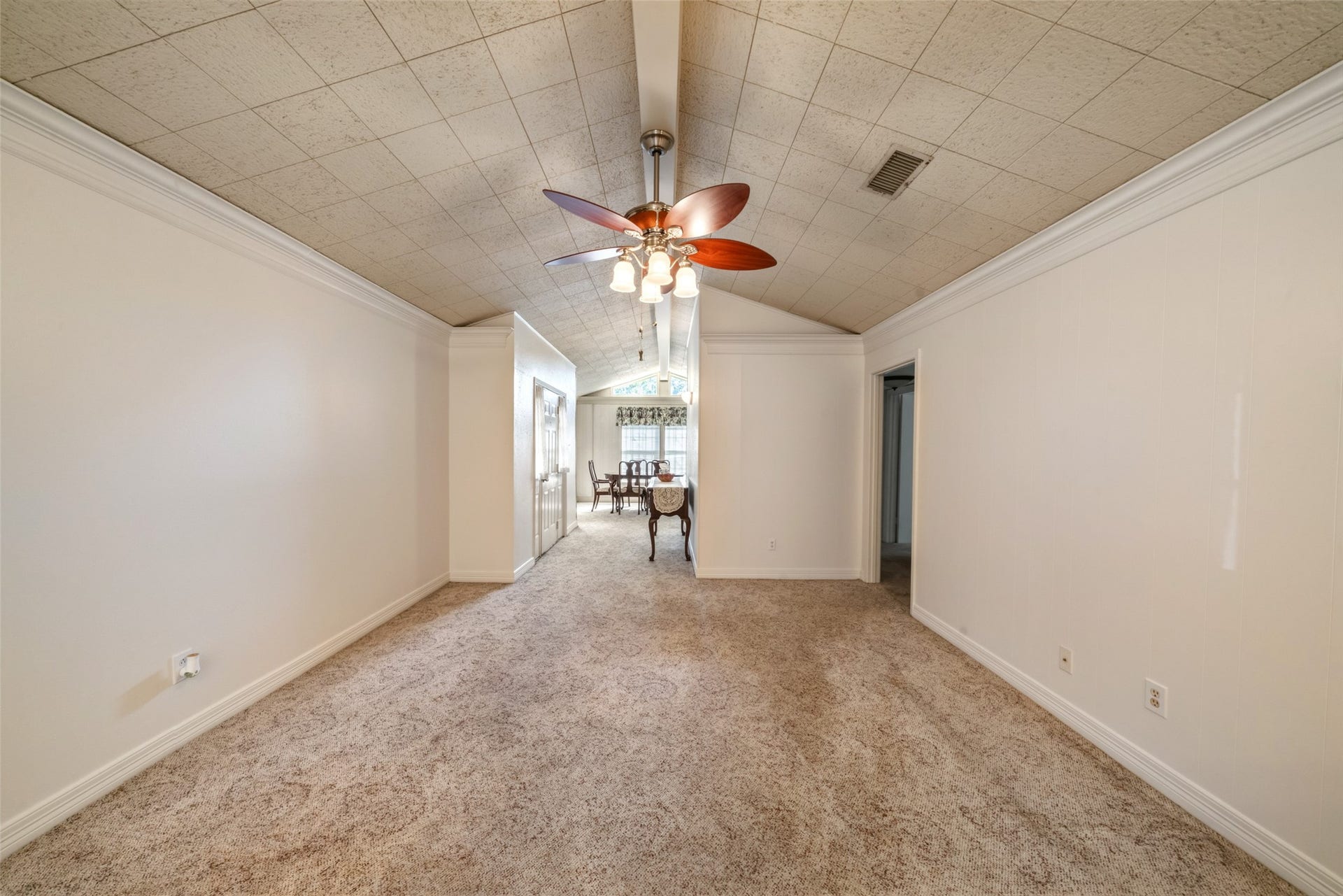 7835 Royalwood Drive, Houston, TX 77049 7835 Royalwood Drive, Houston, TX 77049