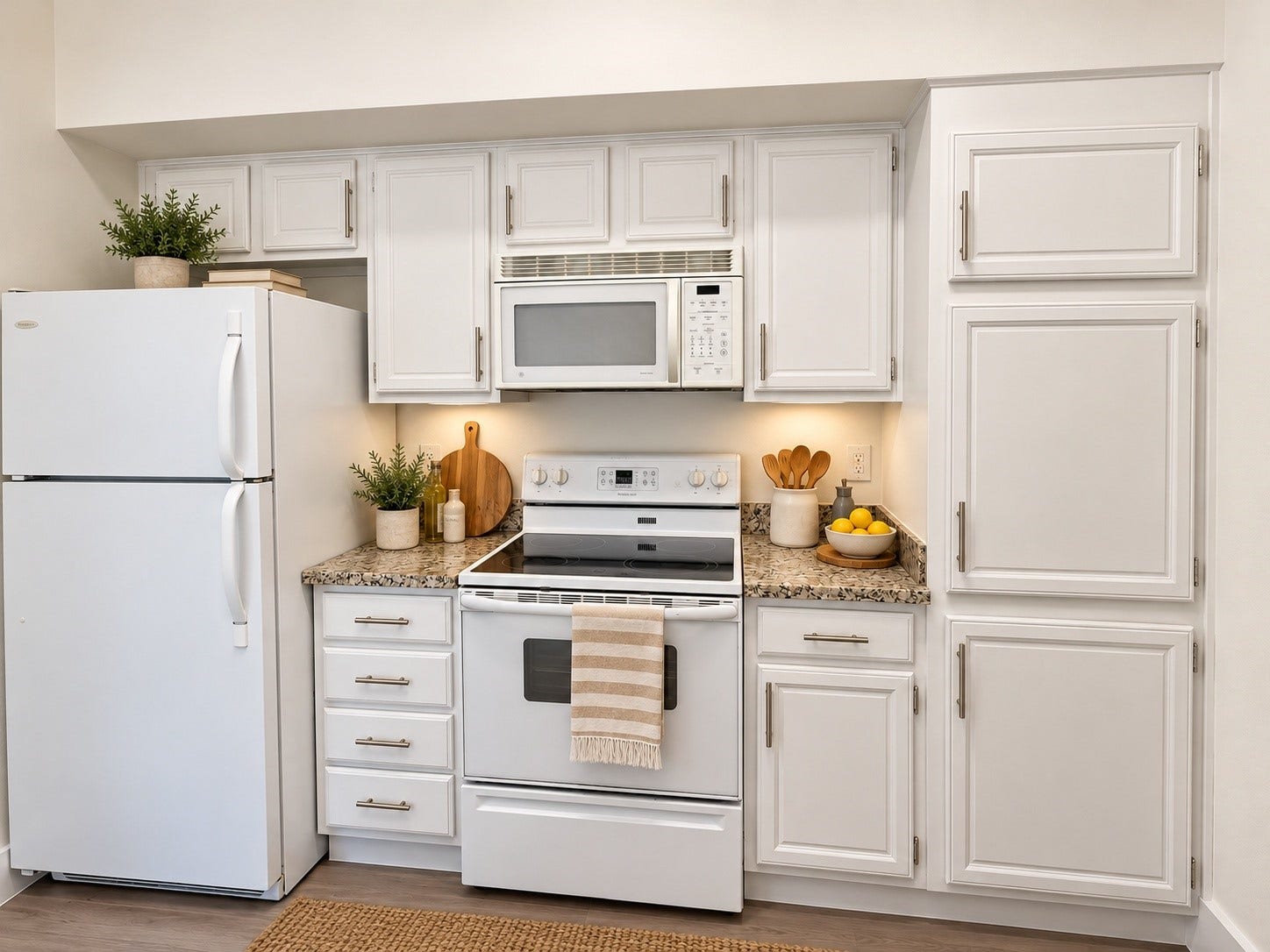2025 Augusta Drive, #207, Houston, TX 77057 Kitchen is Virtually Staged with Ai Enhancements