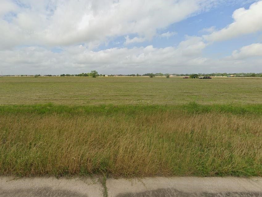 Property photo for 116 Brahman, Angleton, TX
