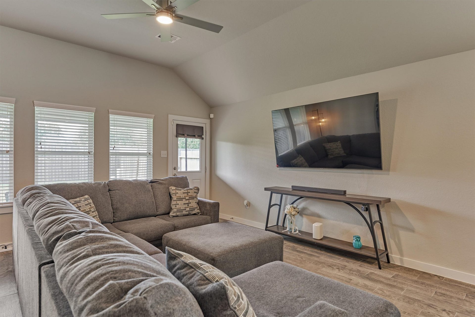 2146 Reed Cave Lane, Spring, TX 77386