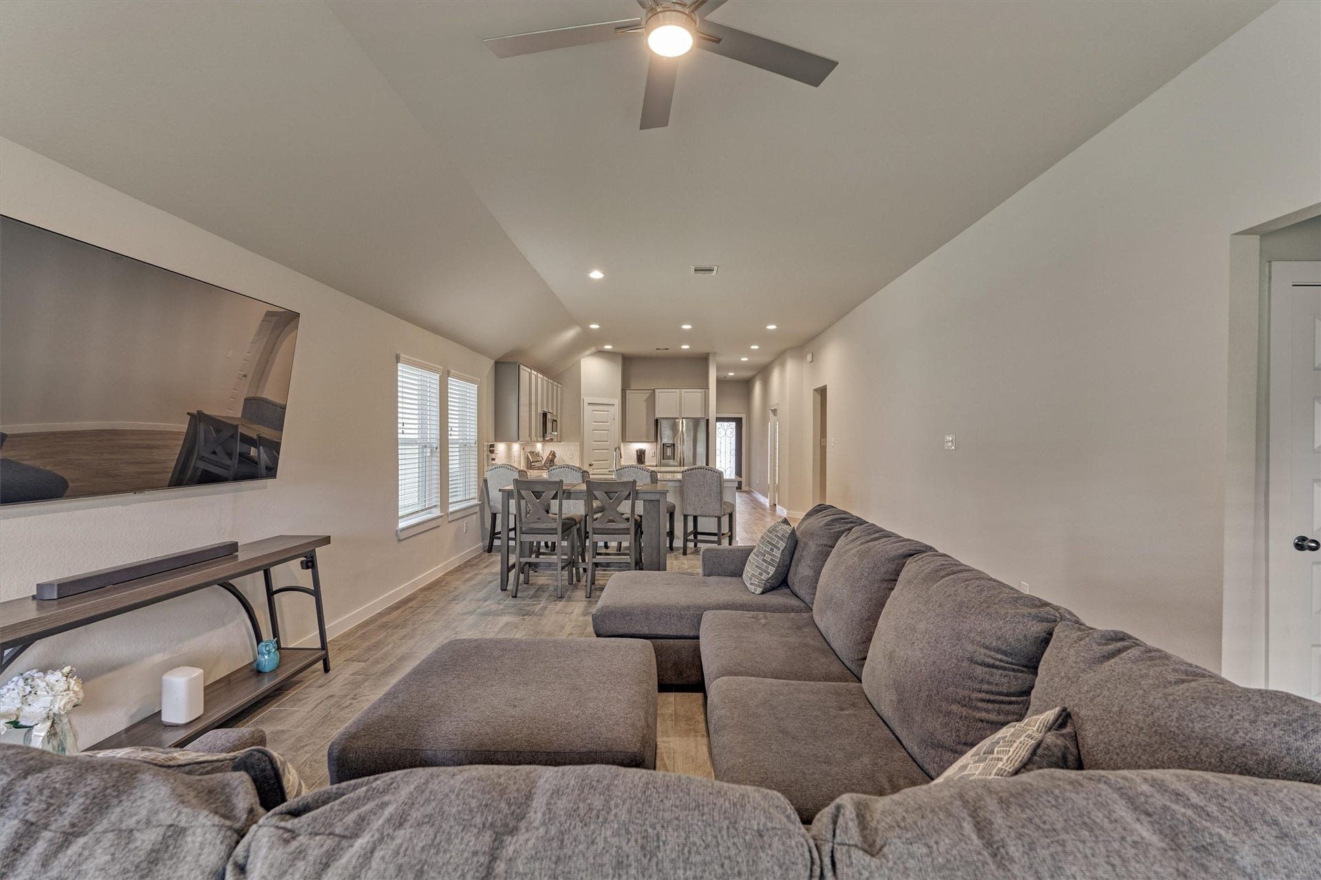 2146 Reed Cave Lane, Spring, TX 77386