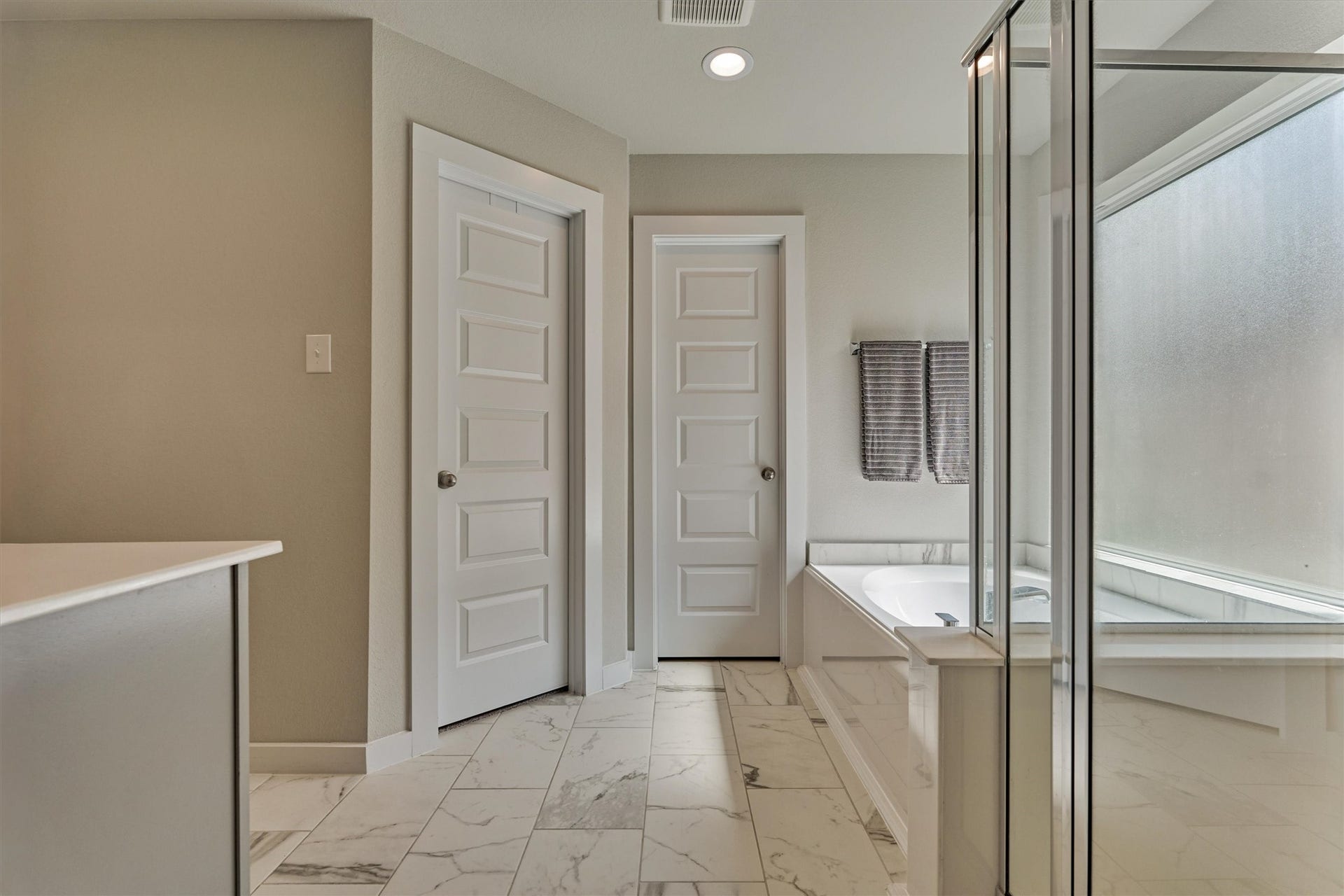 2146 Reed Cave Lane, Spring, TX 77386