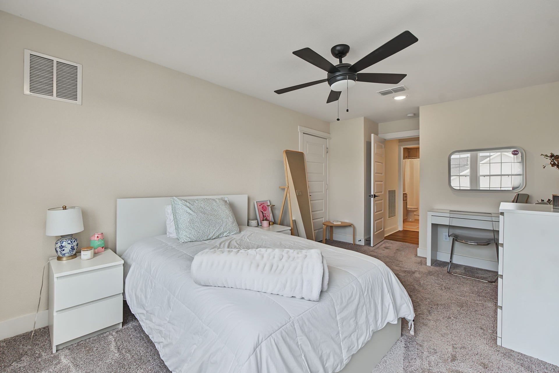 3509 Kensington Gardens Lane, Houston, TX 77055 3509 Kensington Gardens Lane, Houston, TX 77055