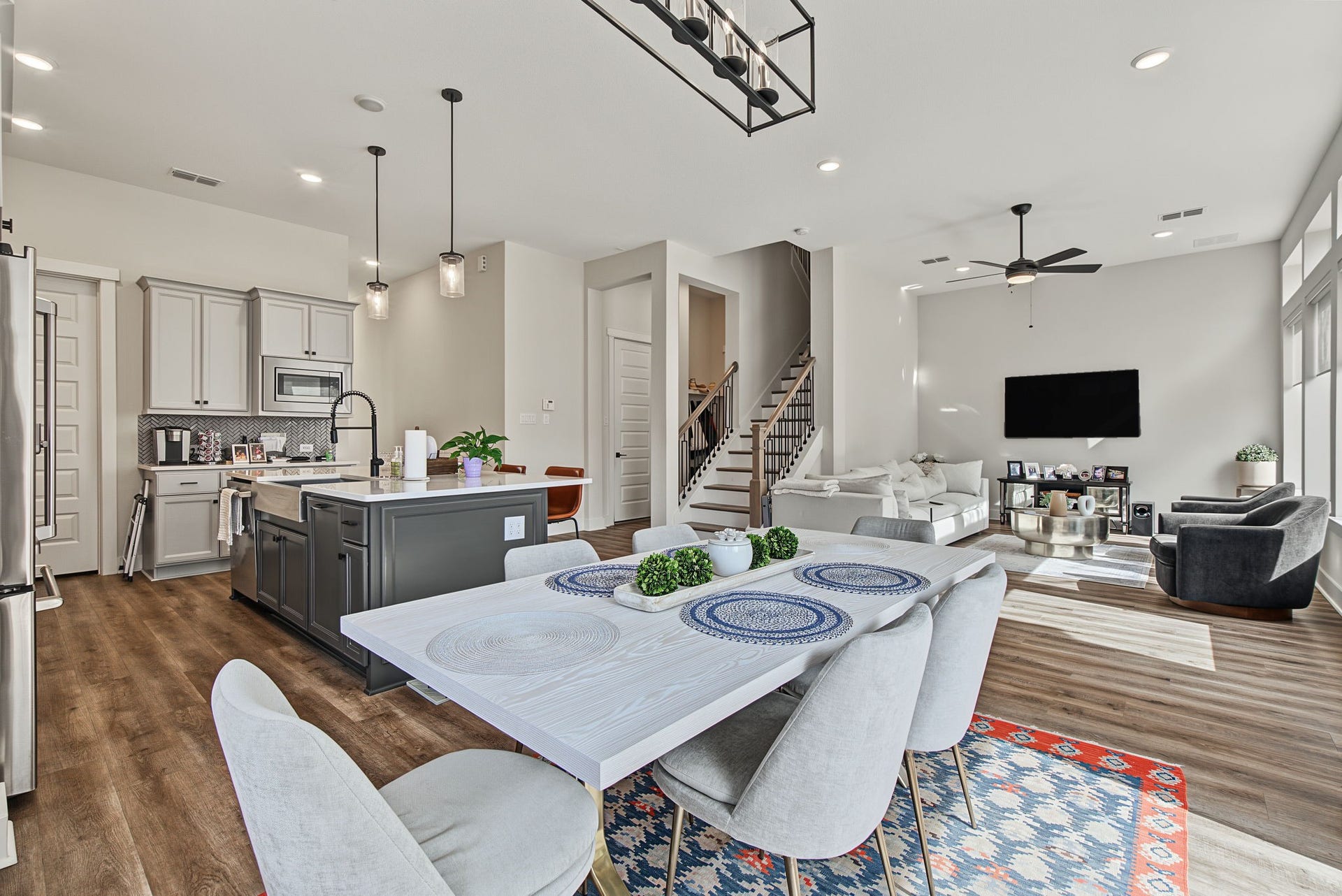 3509 Kensington Gardens Lane, Houston, TX 77055 3509 Kensington Gardens Lane, Houston, TX 77055