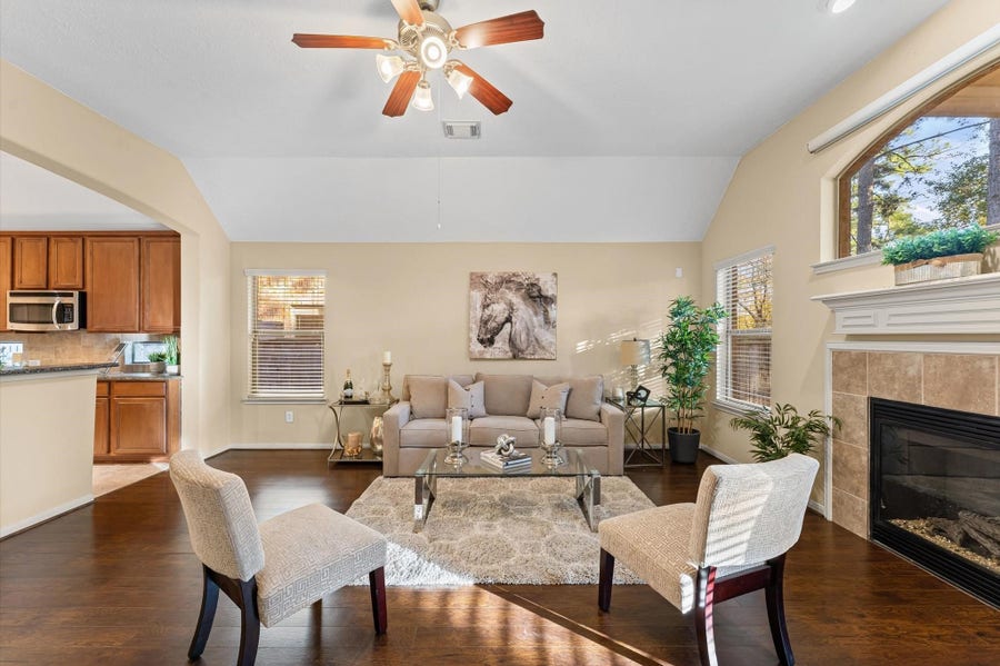 Property photo for 31 Pleasant Point Place, Spring, TX