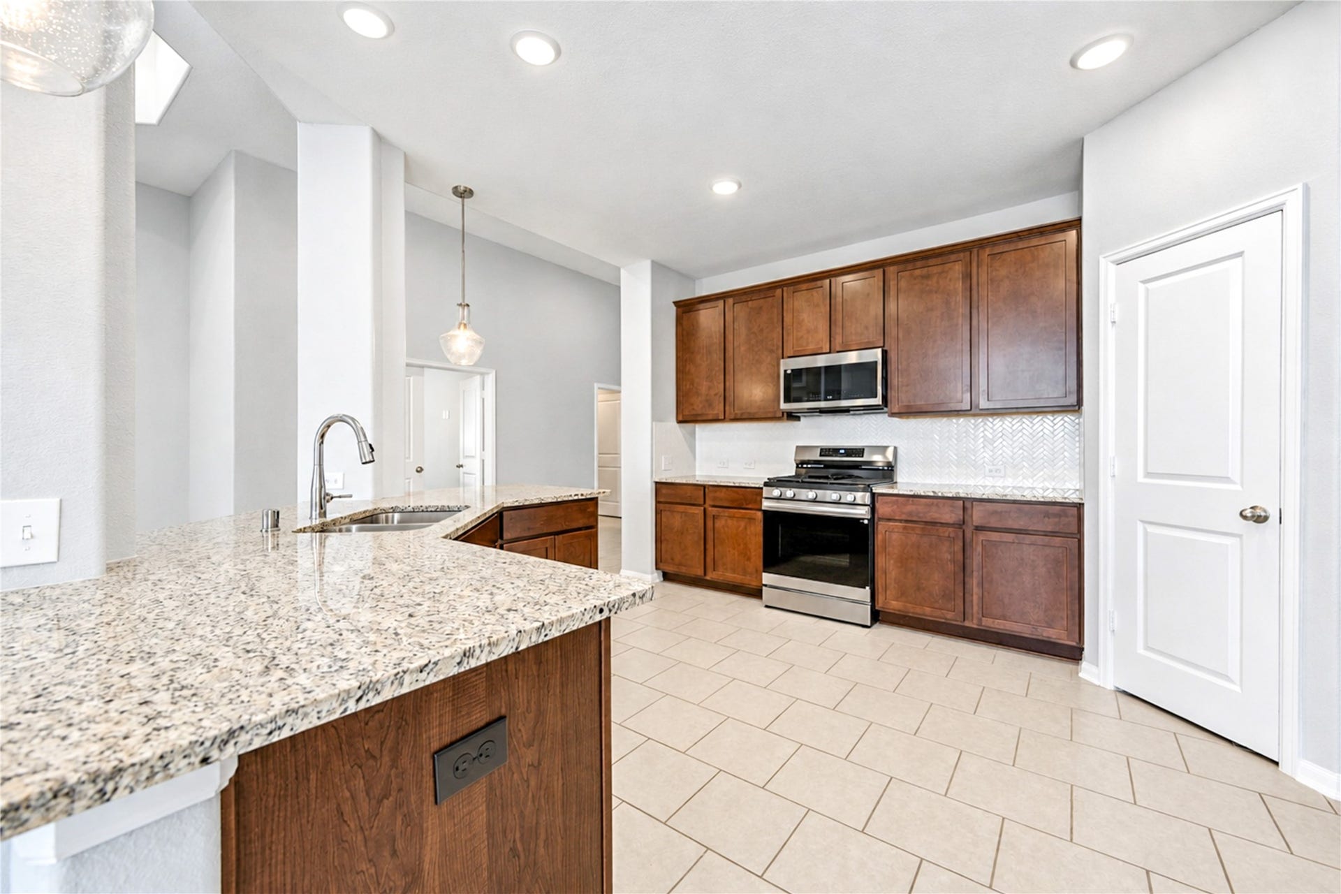 4430 Painted Bunting Lane, Baytown, TX 77521 4430 Painted Bunting Lane, Baytown, TX 77521