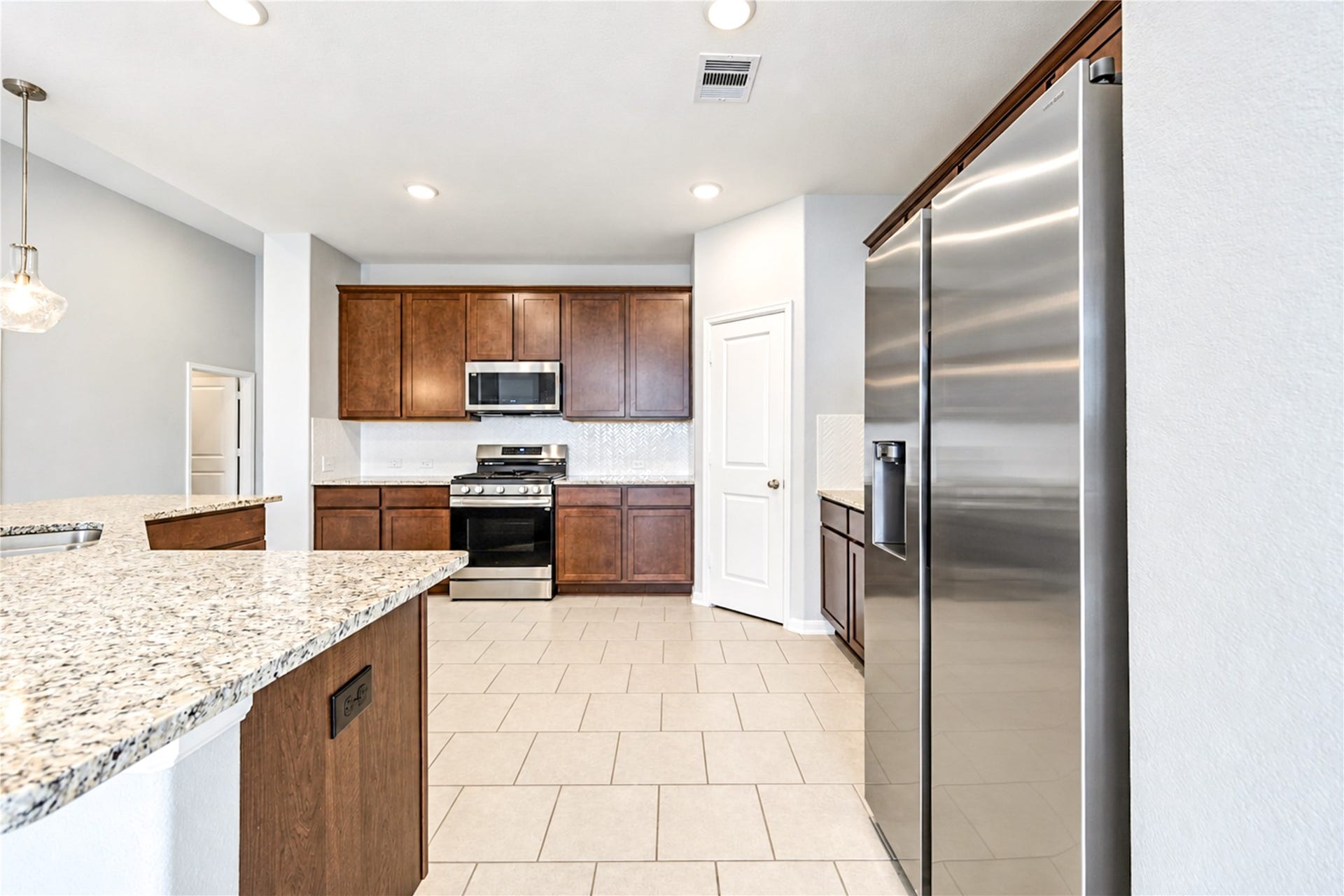 4430 Painted Bunting Lane, Baytown, TX 77521 4430 Painted Bunting Lane, Baytown, TX 77521
