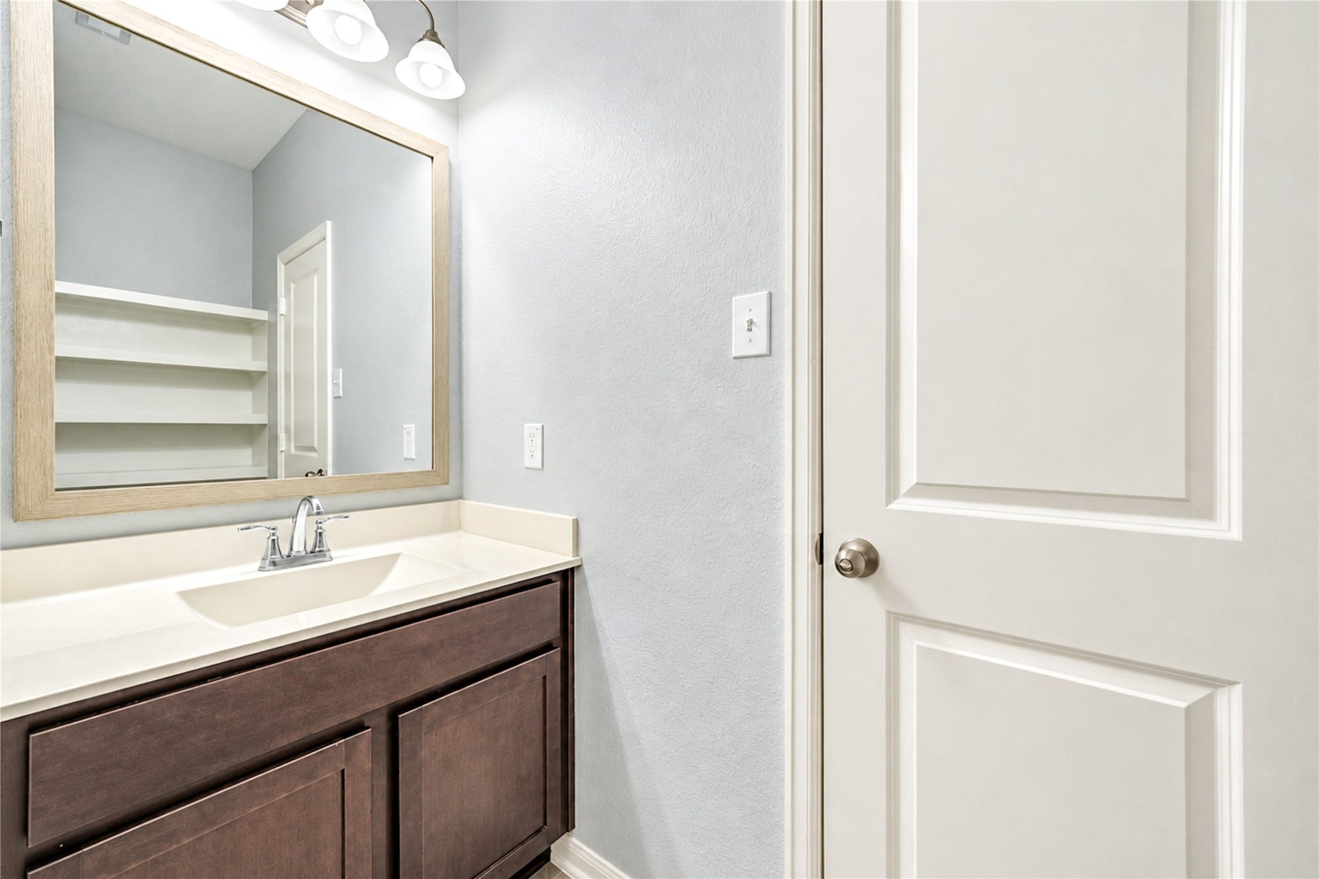 4430 Painted Bunting Lane, Baytown, TX 77521 Bathroom 3