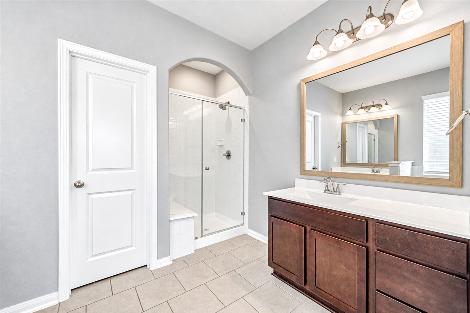 4430 Painted Bunting Lane, Baytown, TX 77521 Master Bathroom