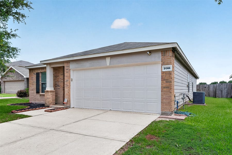 Property photo for 21366 Beacon Springs Lane, Katy, TX