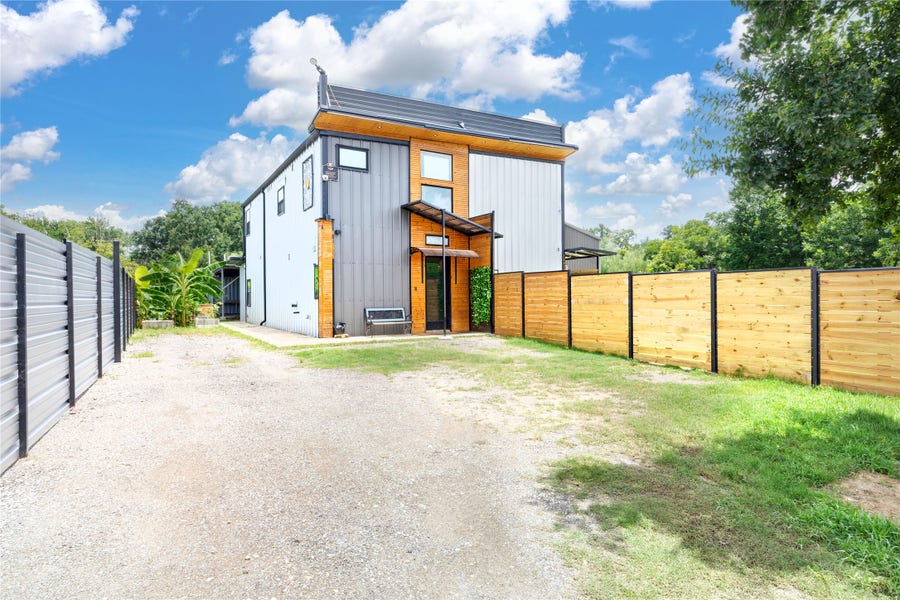 Property photo for 10930 Exeter Street, #A, Houston, TX