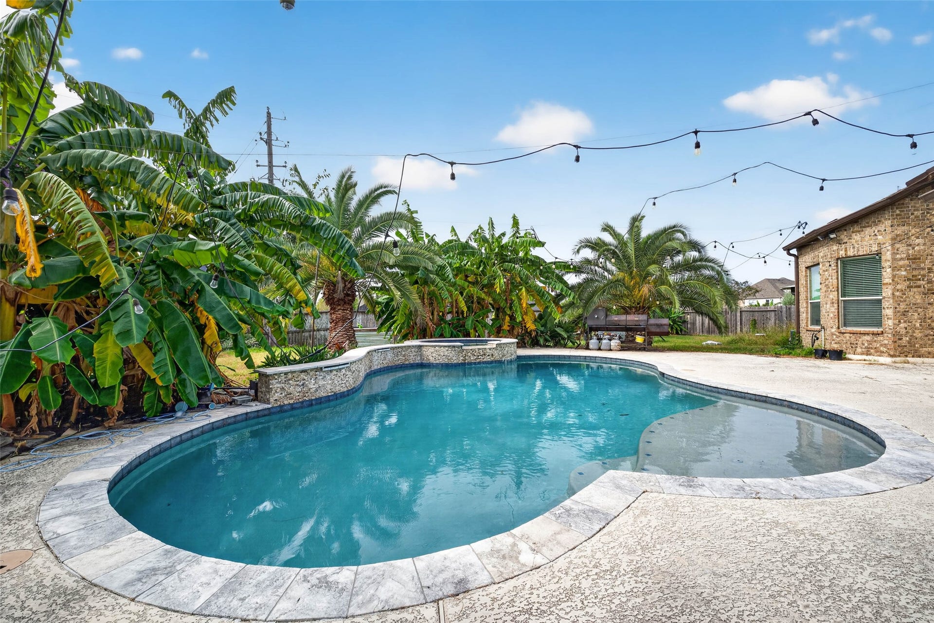 4819 Sabero Lane, League City, TX 77573
