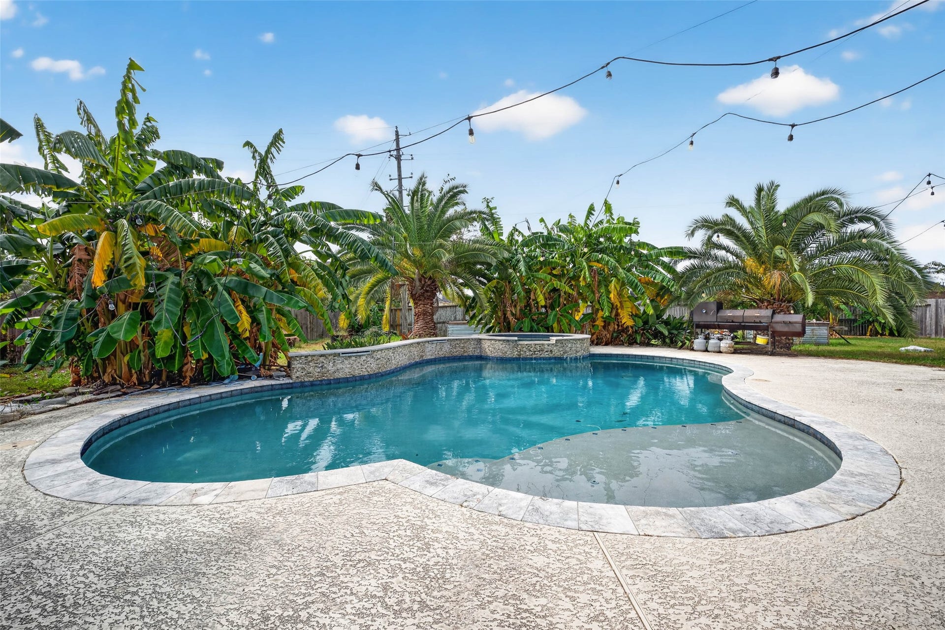 4819 Sabero Lane, League City, TX 77573