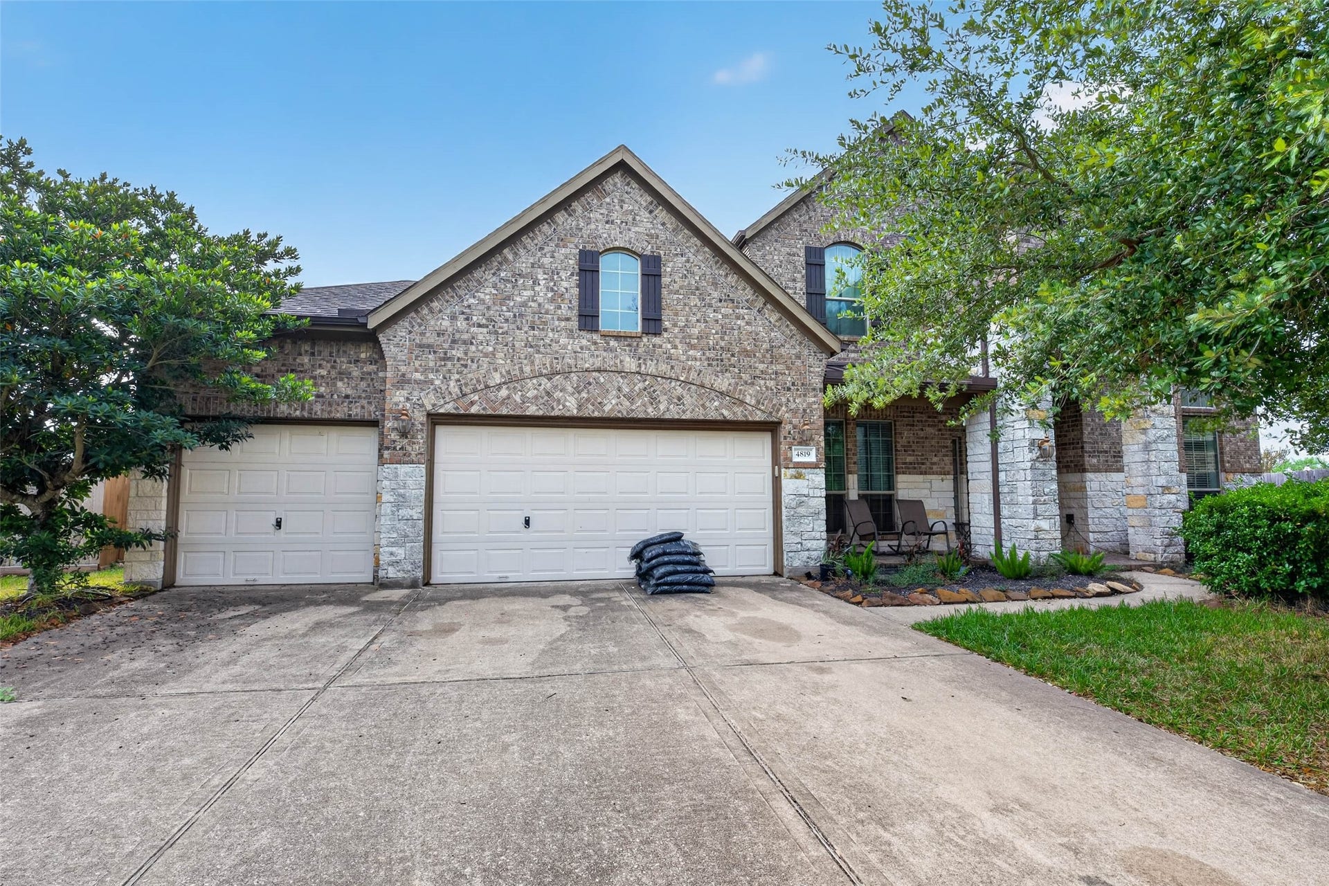 4819 Sabero Lane, League City, TX 77573