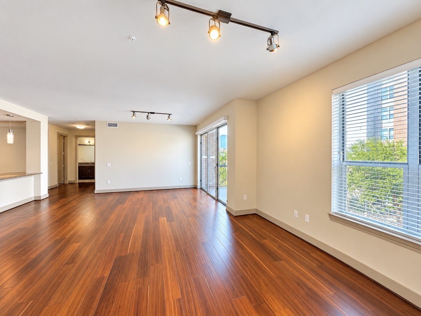 10401 Town And Country Way, #204, Houston, TX 77024 10401 Town And Country Way, #204, Houston, TX 77024