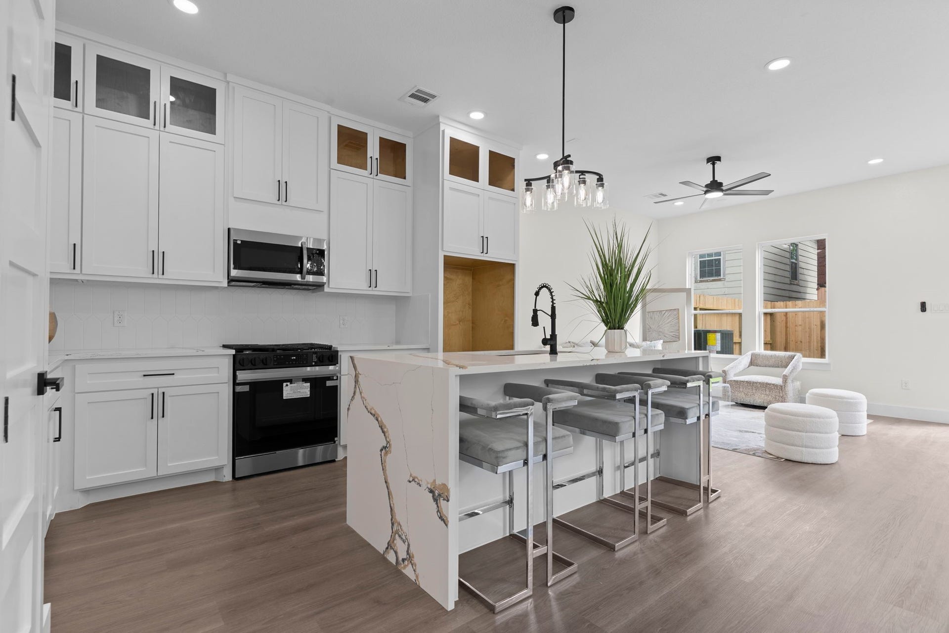 6818 Avenue F Unit B, Houston, TX 77011