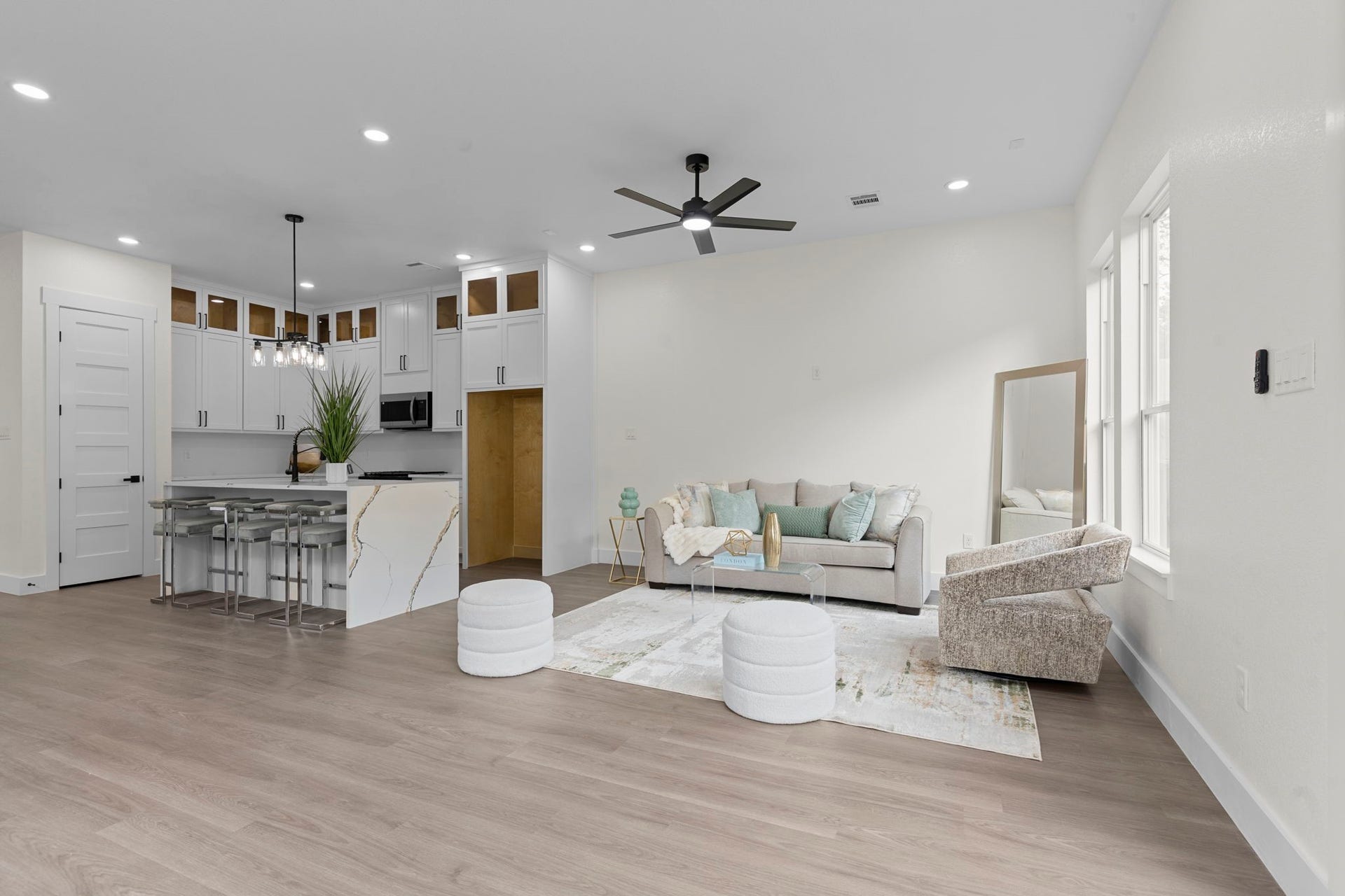 6818 Avenue F Unit B, Houston, TX 77011