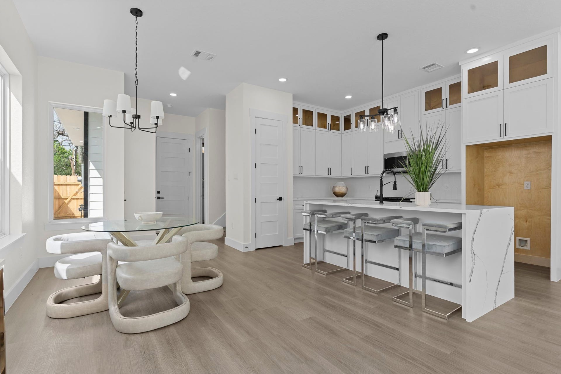 6818 Avenue F Unit B, Houston, TX 77011