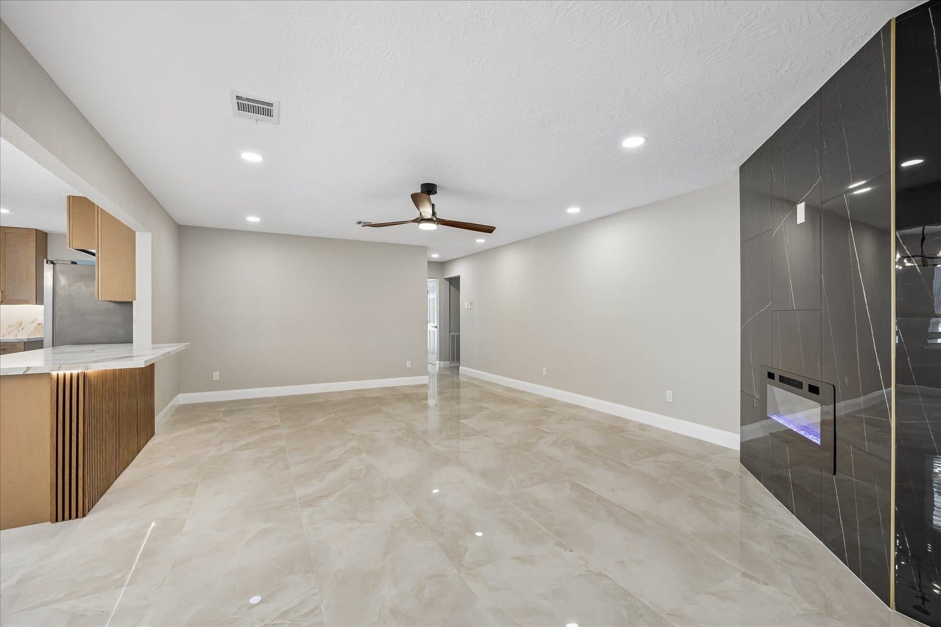 1802 San Sebastian Lane, Houston, TX 77058 1802 San Sebastian Lane, Houston, TX 77058