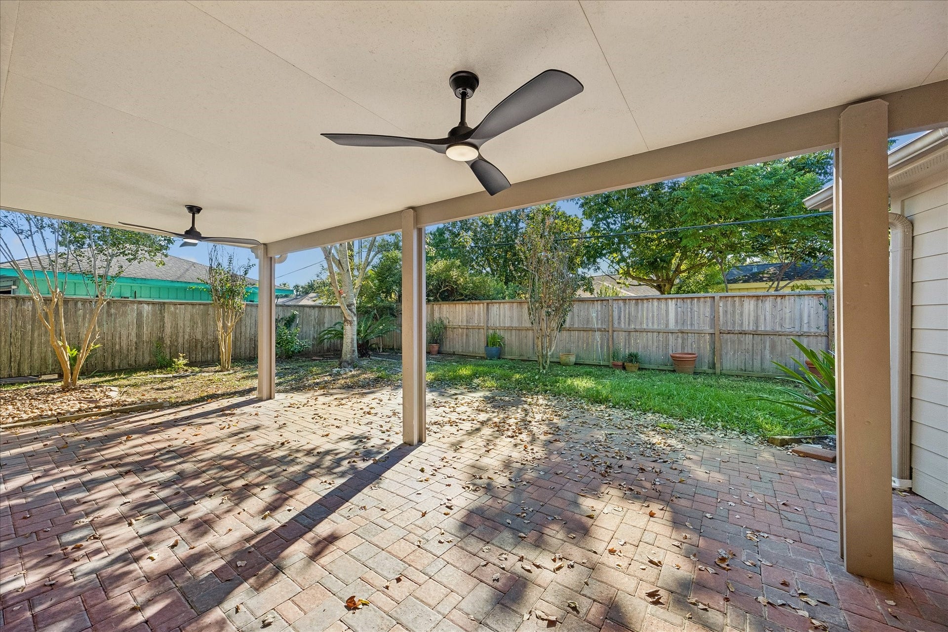 1802 San Sebastian Lane, Houston, TX 77058 1802 San Sebastian Lane, Houston, TX 77058