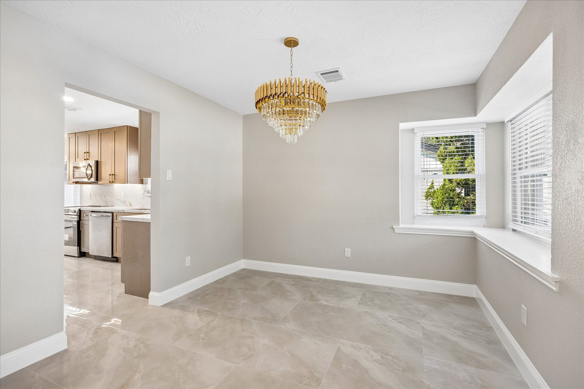 1802 San Sebastian Lane, Houston, TX 77058 1802 San Sebastian Lane, Houston, TX 77058