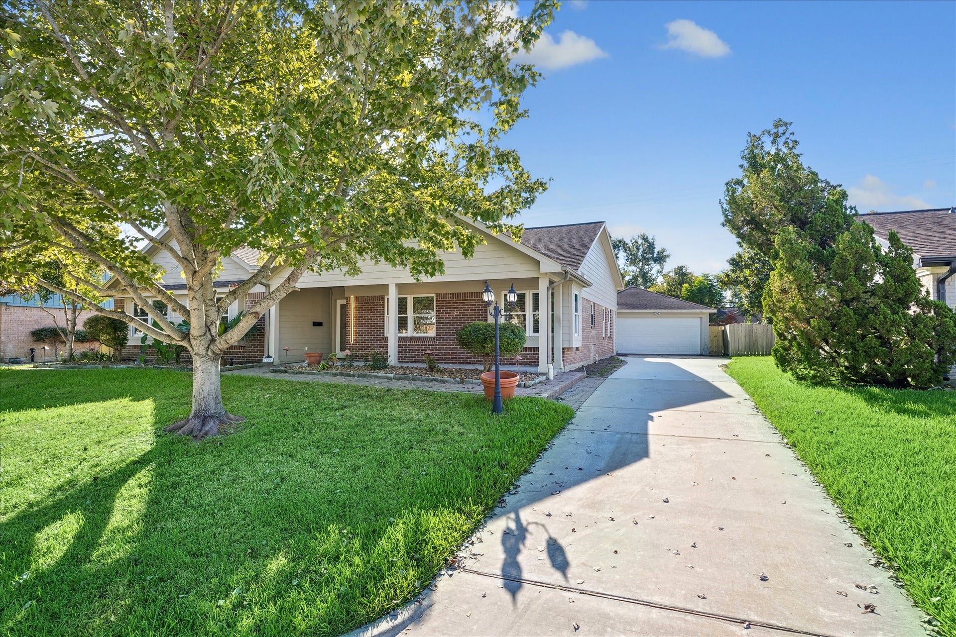 1802 San Sebastian Lane, Houston, TX 77058 1802 San Sebastian Lane, Houston, TX 77058