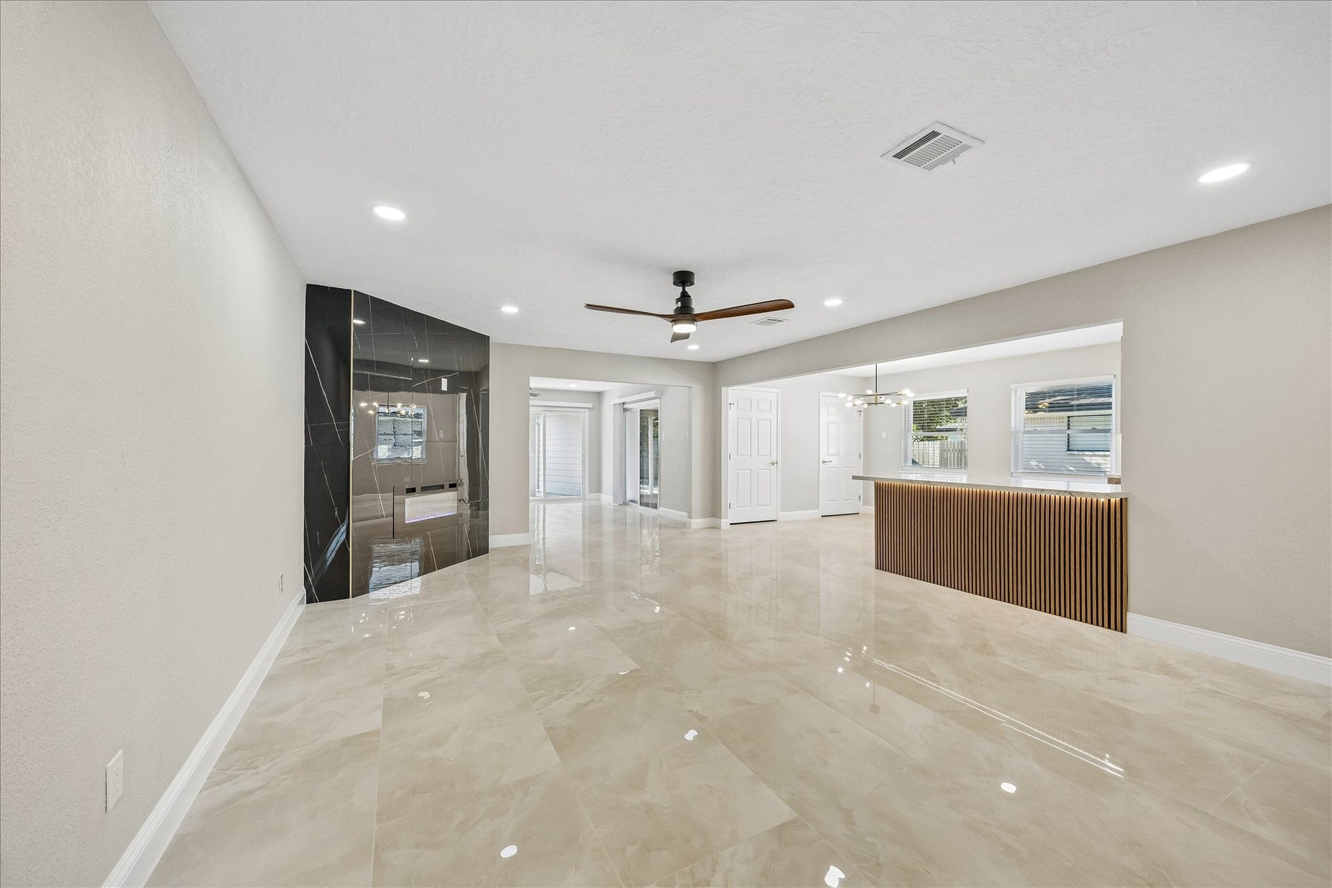 1802 San Sebastian Lane, Houston, TX 77058 1802 San Sebastian Lane, Houston, TX 77058