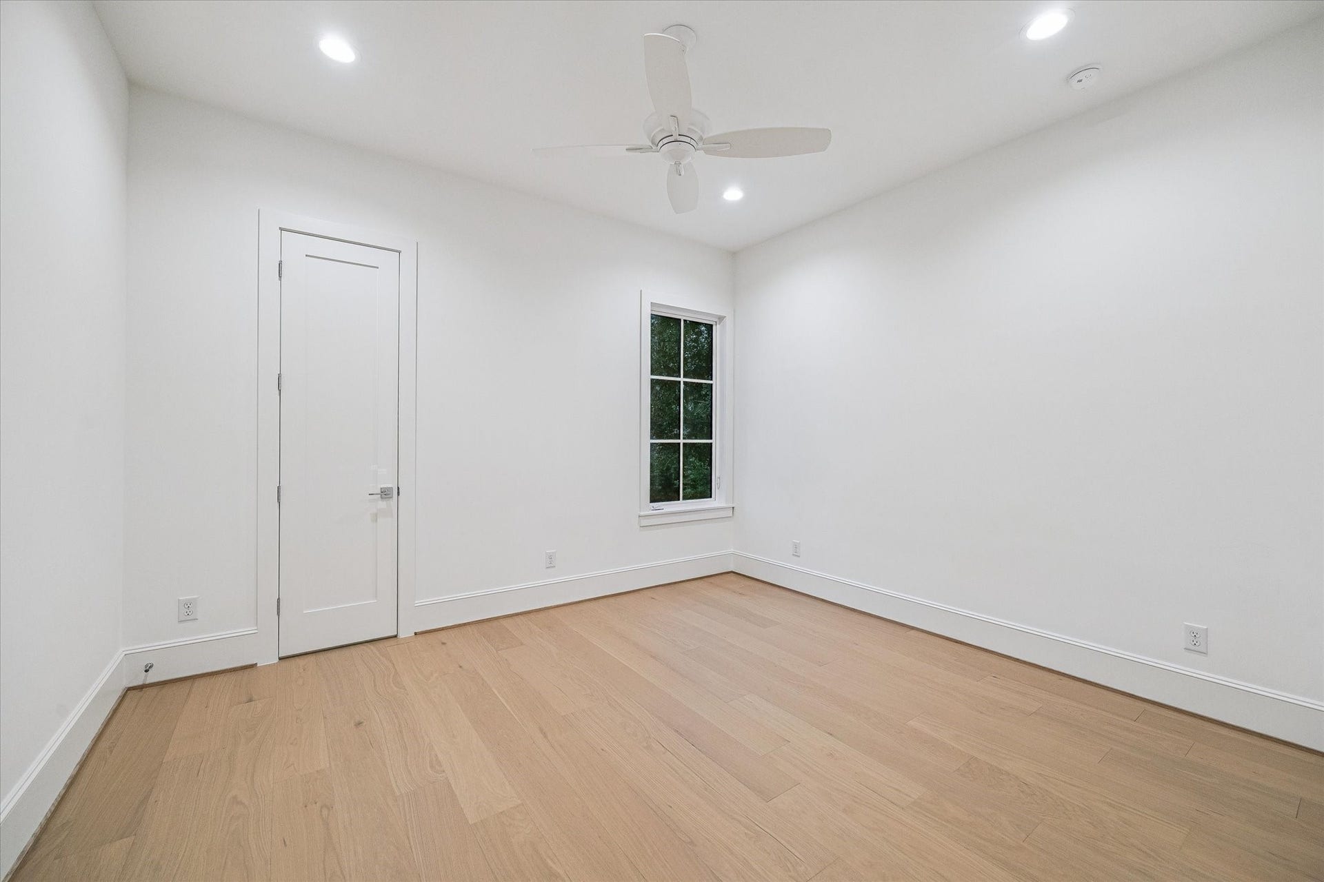 2514 Southgate Boulevard, Houston, TX 77030 Secondary Bedroom