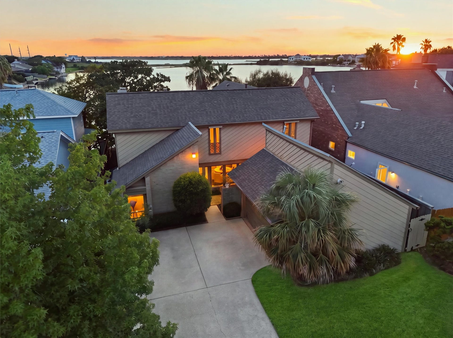 8 Quintana Drive, Galveston, TX 77554 8 Quintana Drive, Galveston, TX 77554