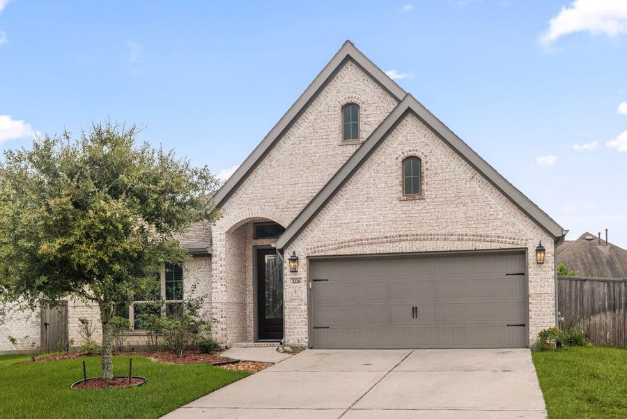 Property photo for 3226 Bellwick Chase Lane, Houston, TX