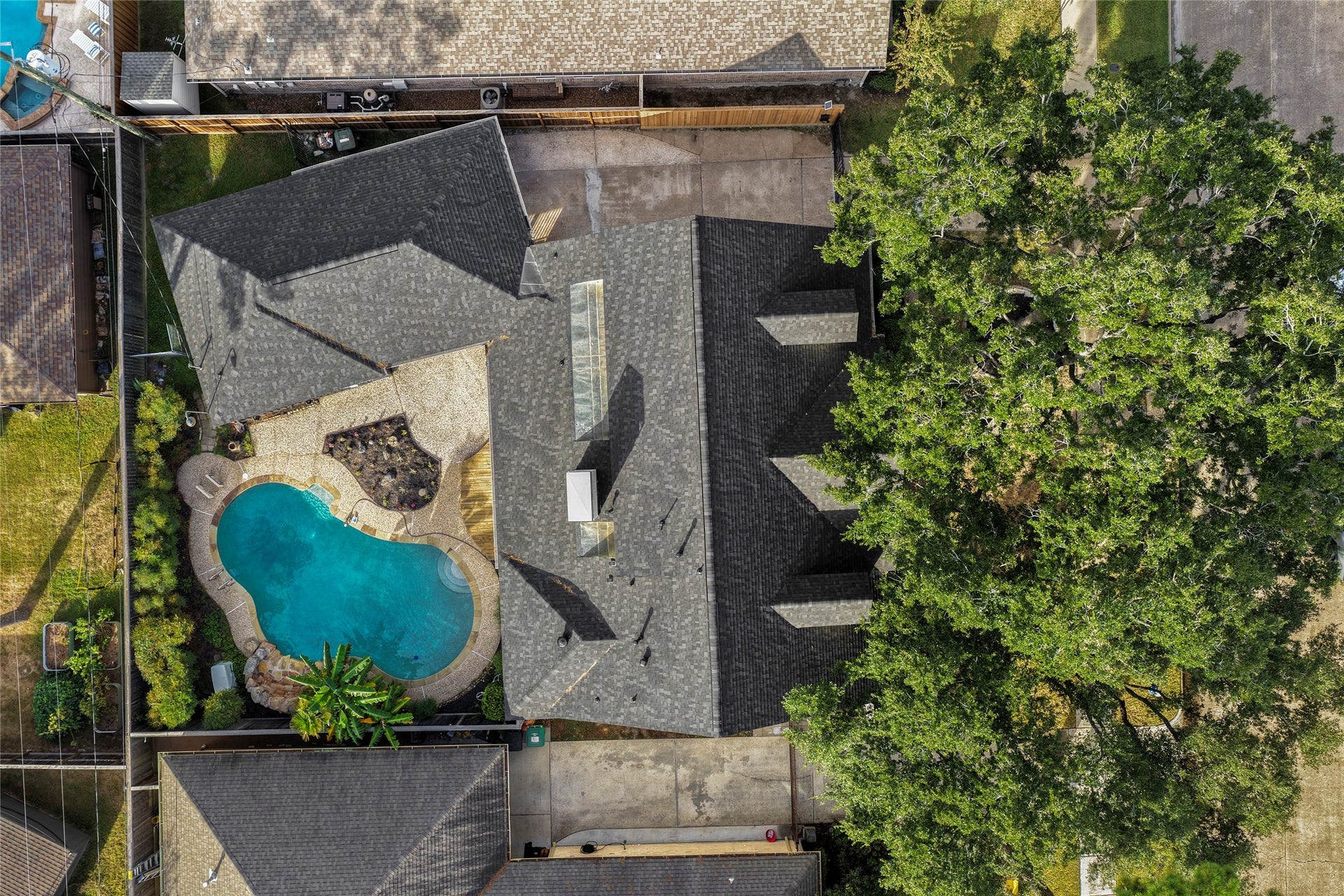 1123 Candlelight Lane, Houston, TX 77018 Aerial View of the property showcasing the new roof