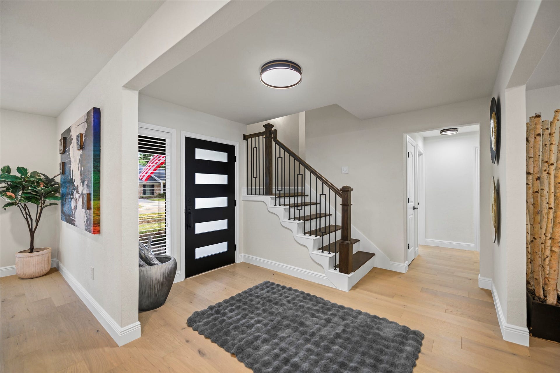 1123 Candlelight Lane, Houston, TX 77018 Foyer