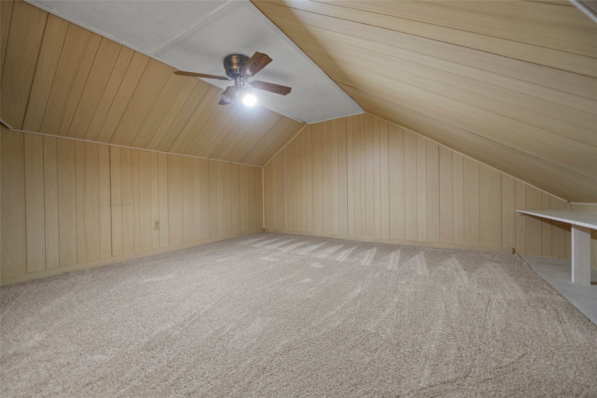 1123 Candlelight Lane, Houston, TX 77018 Bonus Room / 5th Bedroom