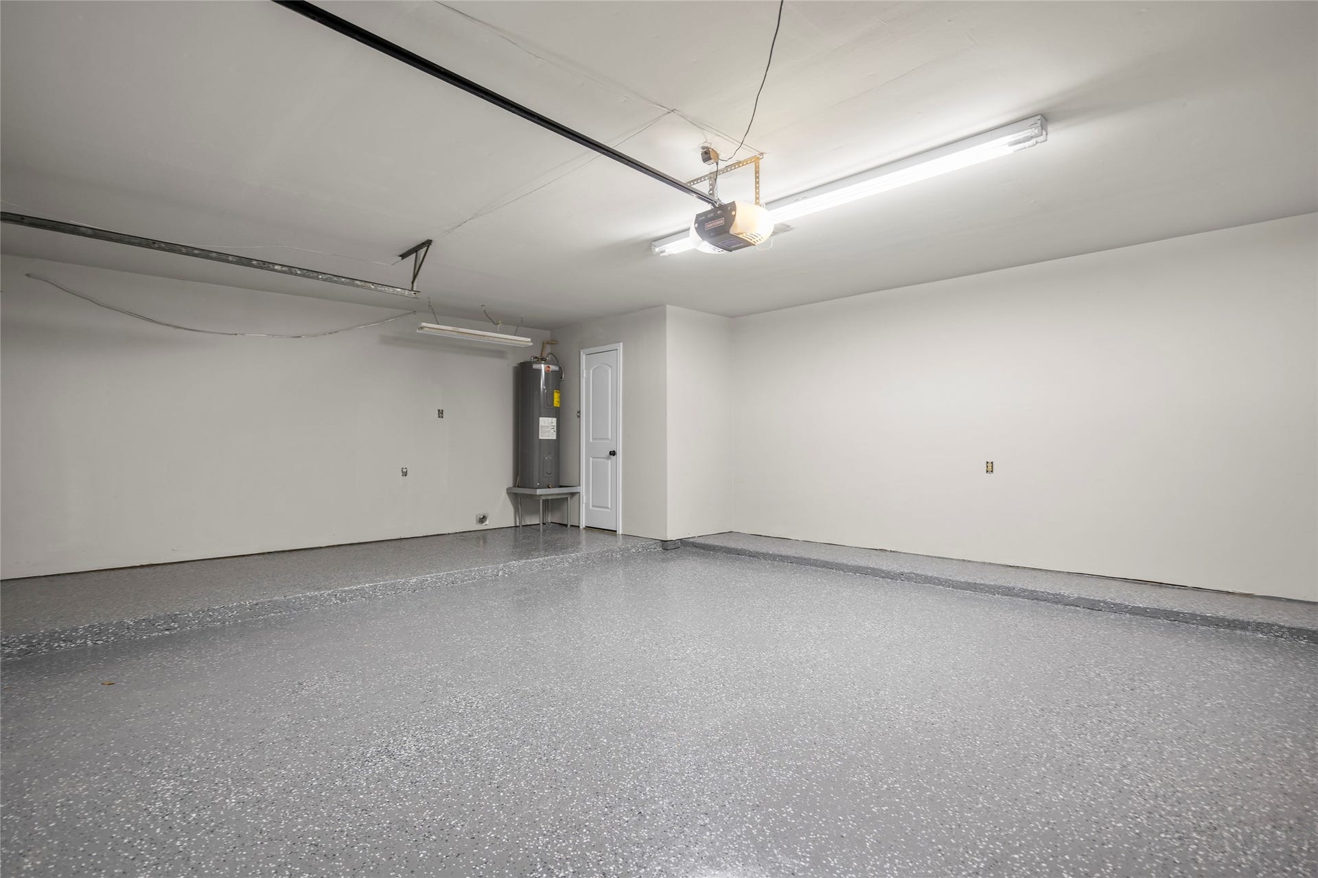 1123 Candlelight Lane, Houston, TX 77018 New epoxy floors in Garage