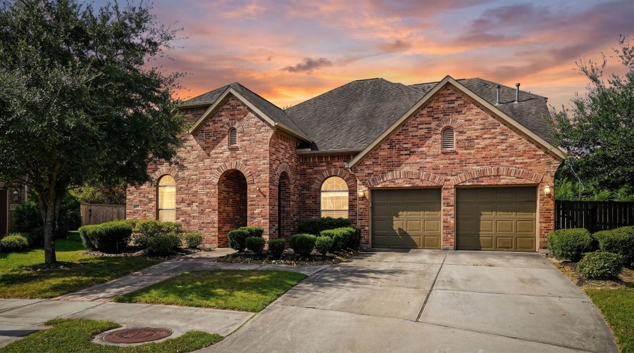 Property photo for 18603 Landrum Point Lane, Spring, TX