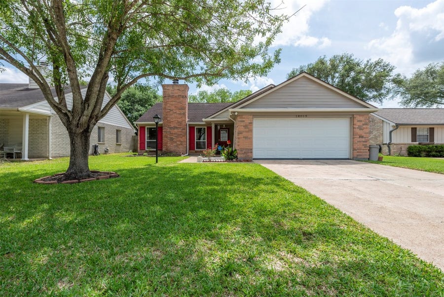 Property photo for 18015 Brooknoll Drive, Houston, TX