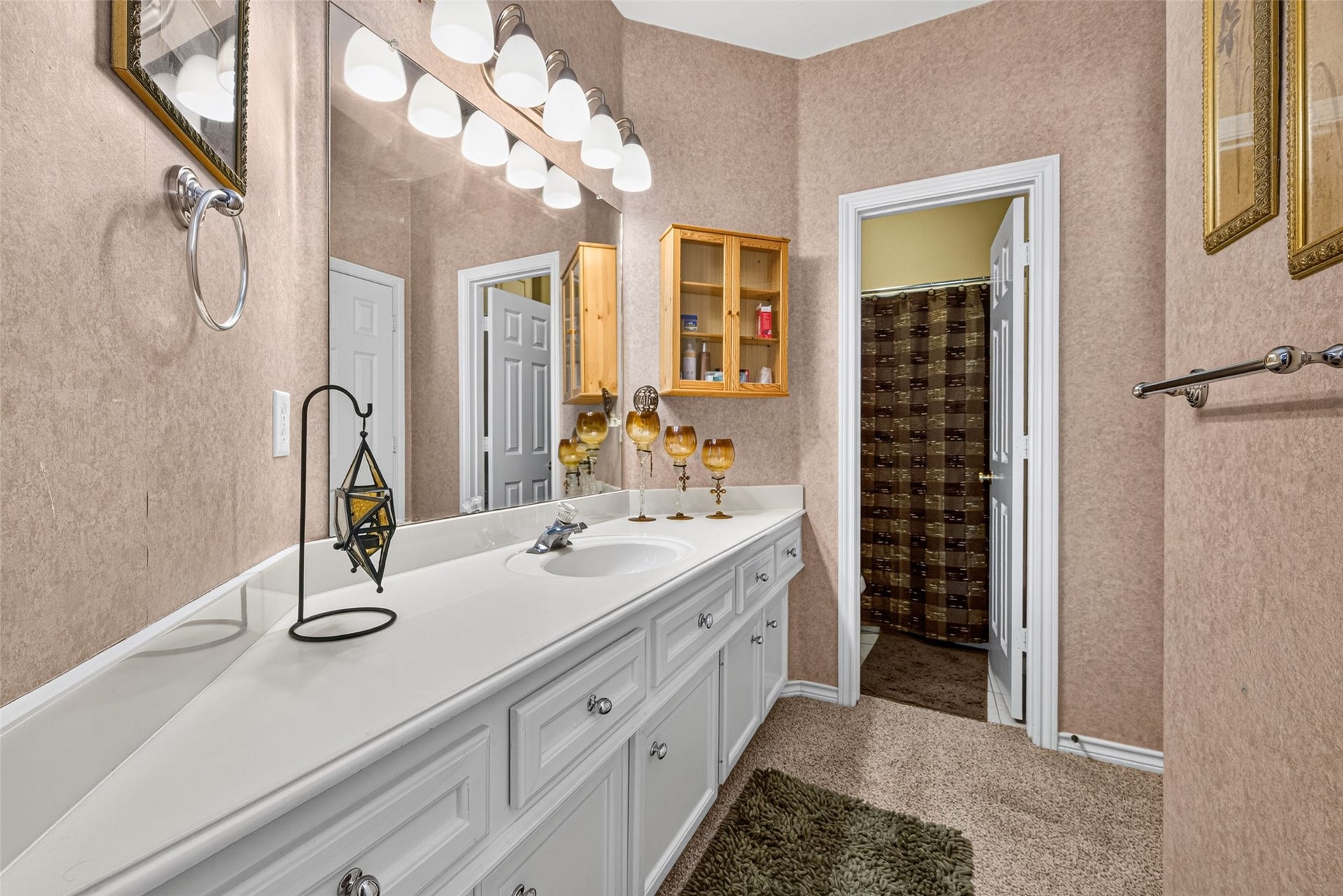 Bathroom #3 upstaris