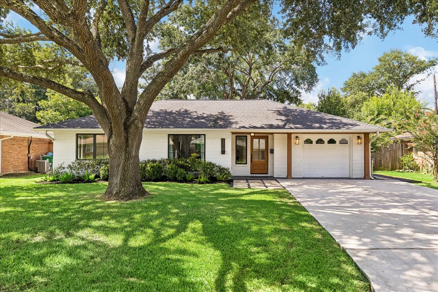 Property photo for 2319 Cheshire Lane, Houston, TX