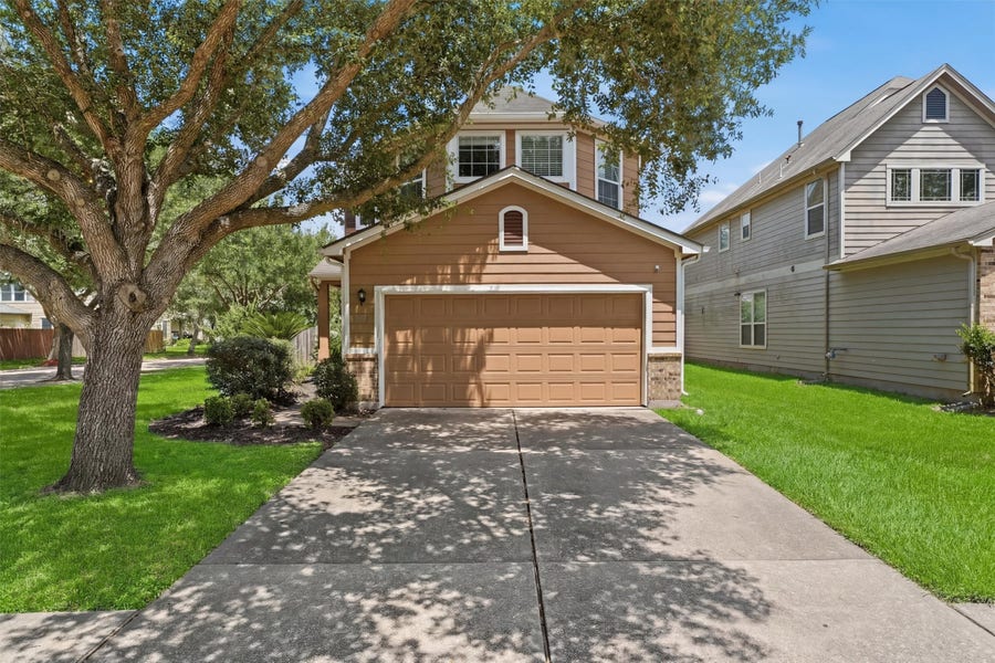 Property photo for 2903 Edgewick Elm Street, Fresno, TX