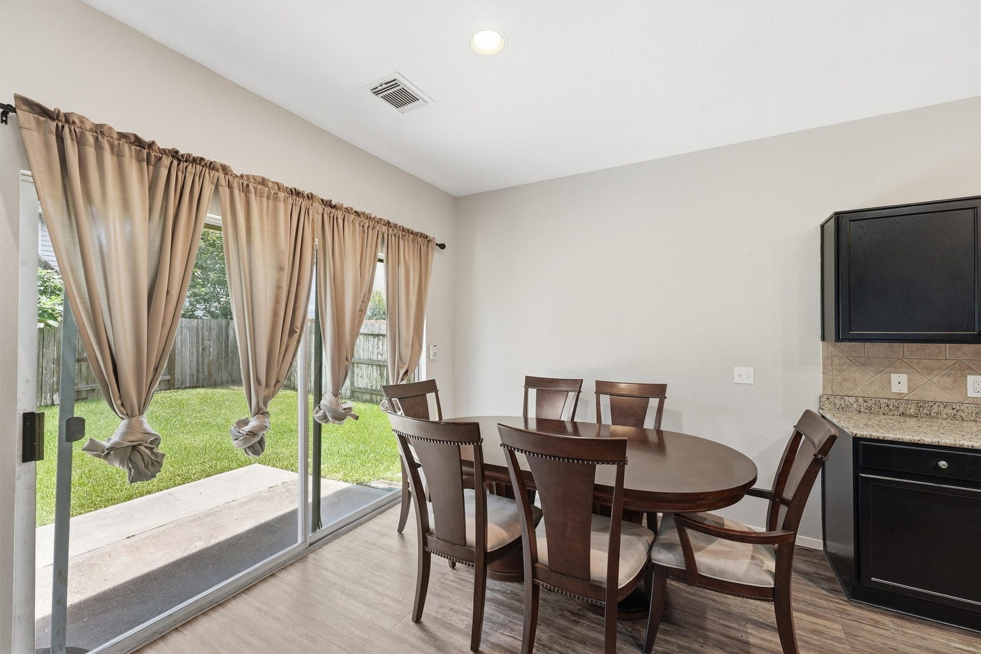2903 Edgewick Elm Street, Fresno, TX 77545 2903 Edgewick Elm Street, Fresno, TX 77545