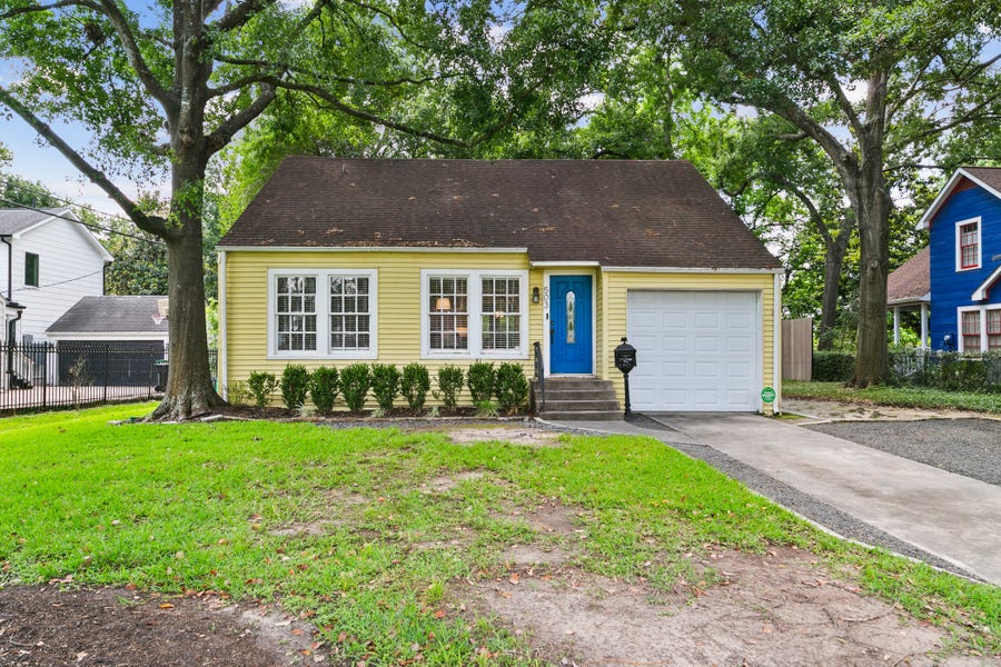 Property photo for 503 W 33rd Street, Houston, TX