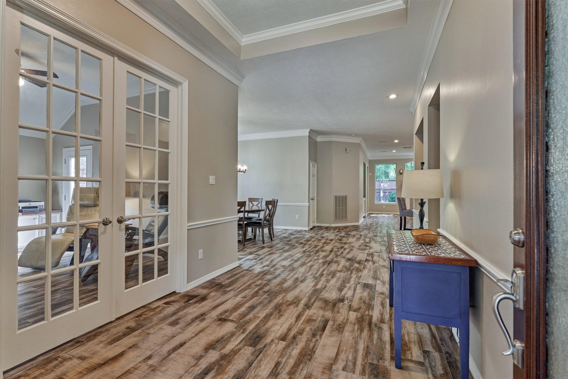 31 E Palmer Bend, The Woodlands, TX 77381 31 E Palmer Bend, The Woodlands, TX 77381
