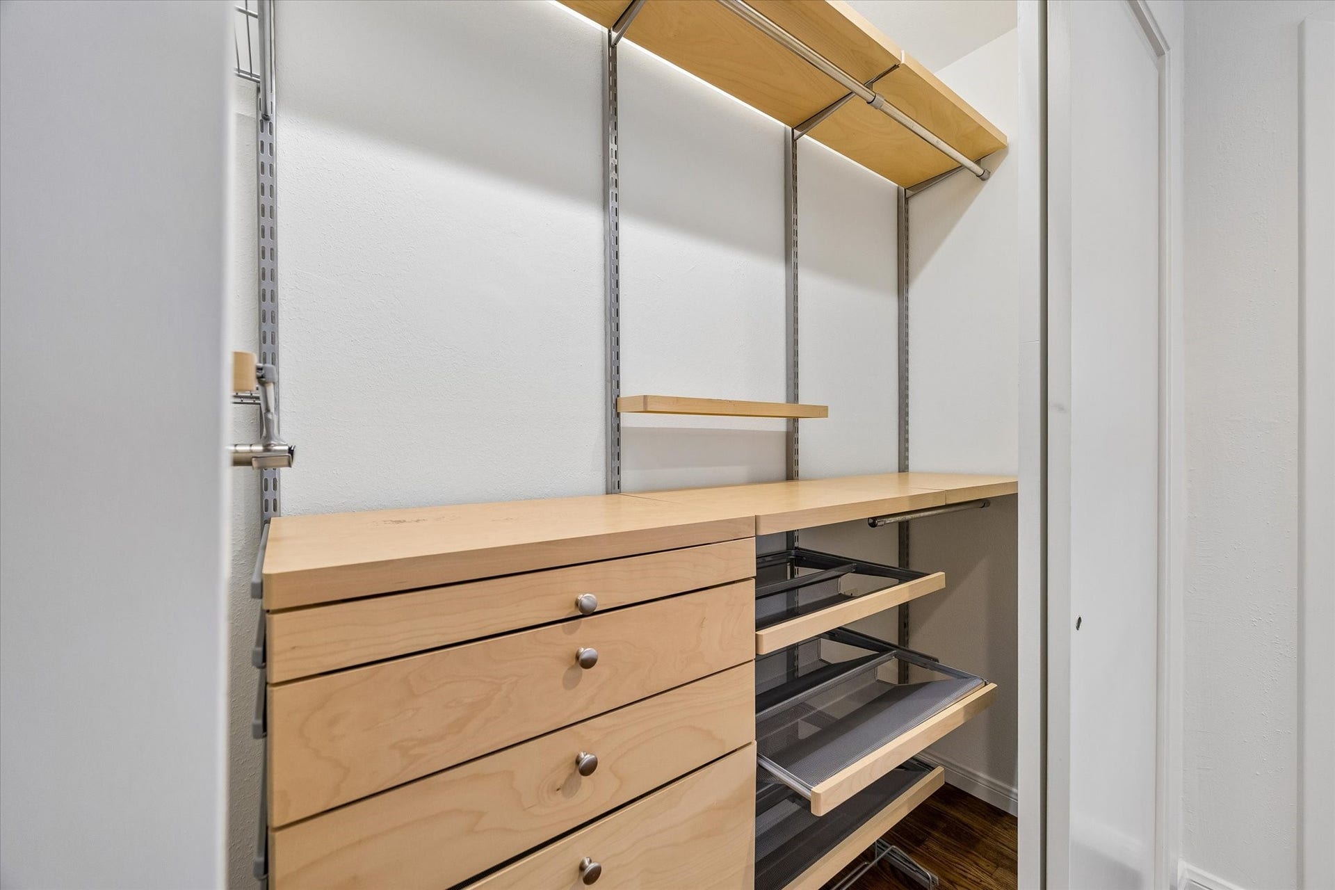 1847 Libbey - Wardrobe Closet