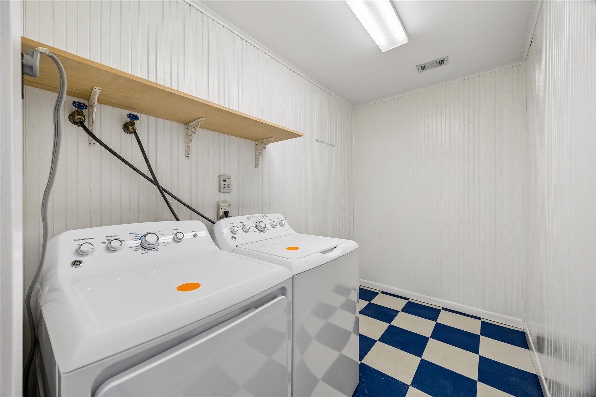 1847 Libbey - Utility/Laundry Room