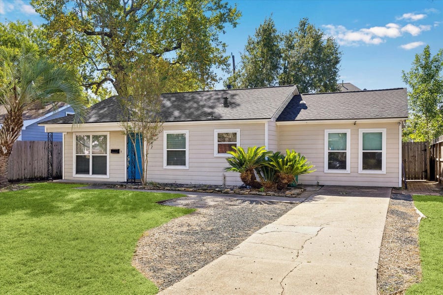 Property photo for 1847 Libbey Drive, Houston, TX
