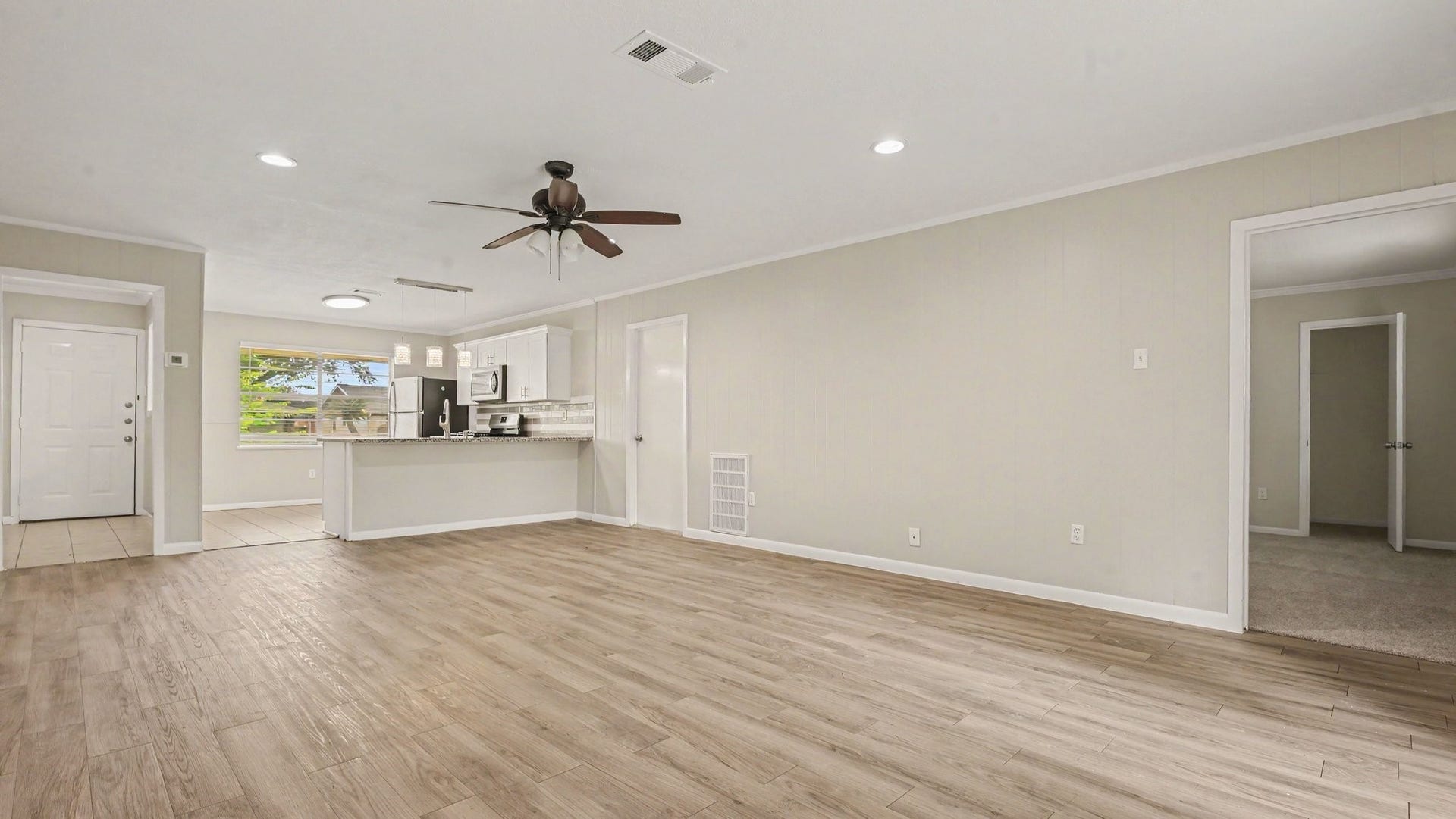 2329 Pickerton Drive, Deer Park, TX 77536 2329 Pickerton Drive, Deer Park, TX 77536
