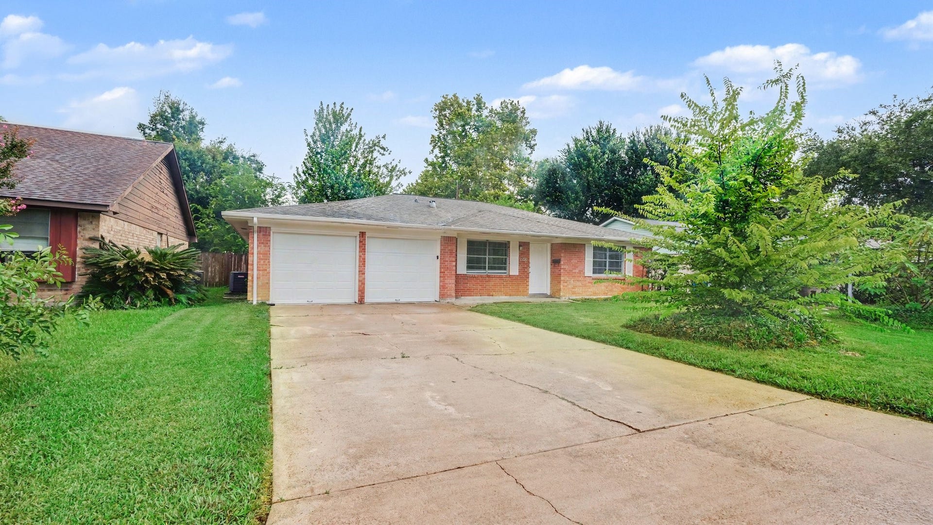2329 Pickerton Drive, Deer Park, TX 77536 2329 Pickerton Drive, Deer Park, TX 77536