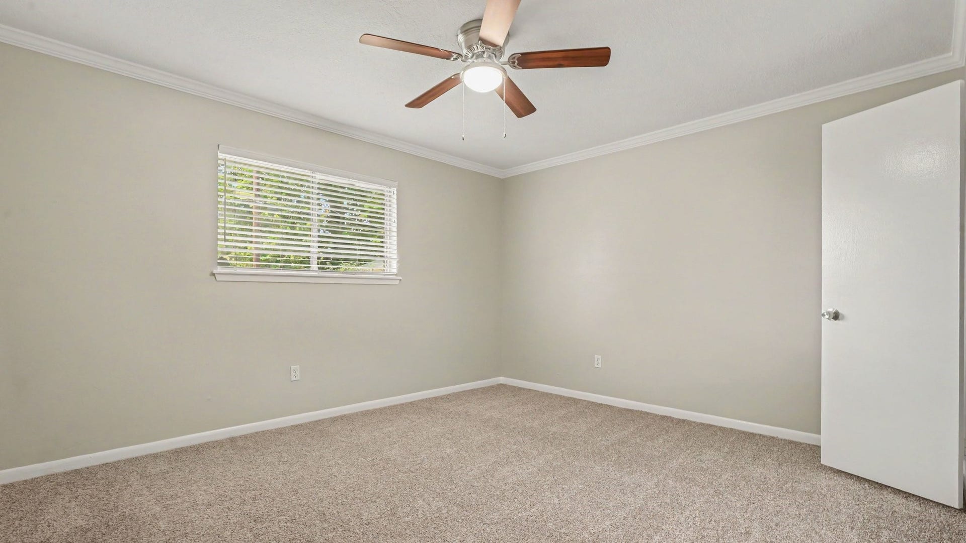 2329 Pickerton Drive, Deer Park, TX 77536 2329 Pickerton Drive, Deer Park, TX 77536